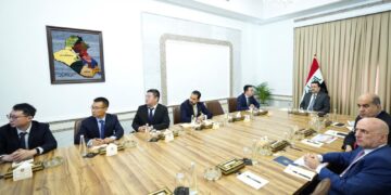 السوداني يستقبل ممثلي شركة (China Railway) الصينية