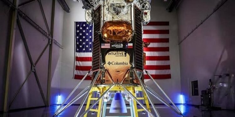 انطلاق صاروخ يحمل “مركبة خاصة” للهبوط على القمر