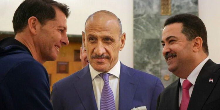 السوداني يلتقي برئيس اتحاد الكرة عدنان درجال ومدرب المنتخب الوطني خيسوس كاساس