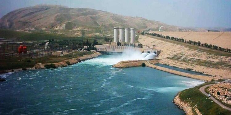 الاعلان عن زيــــادة الخزين المائي للسدود واطلاق تحذيراً لبغداد