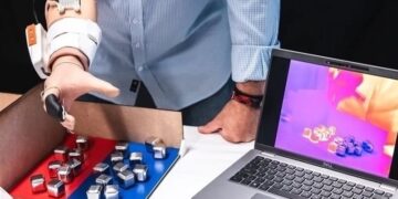 يد صناعية تشعر بالحرارة ,,, أمل جديد لمبتوري الأطراف