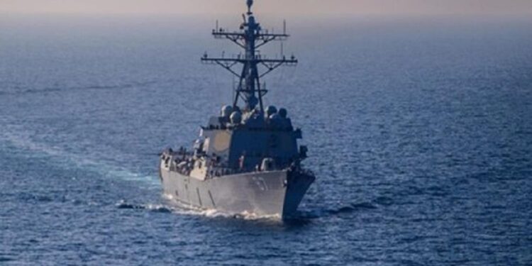 الحوثيون يعلنون مقتل “أول مدني” في ضربات (أميركية – بريطانية) على اليمن