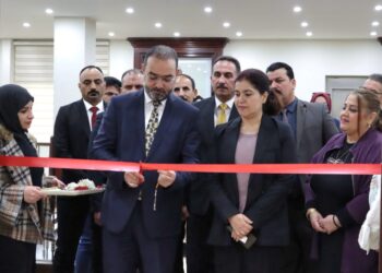 نوفل ابو رغيف يفتتـح معرضاً وثائقيًا في دار الكتب والوثائق بمناسبة يوم التشريع العراقي