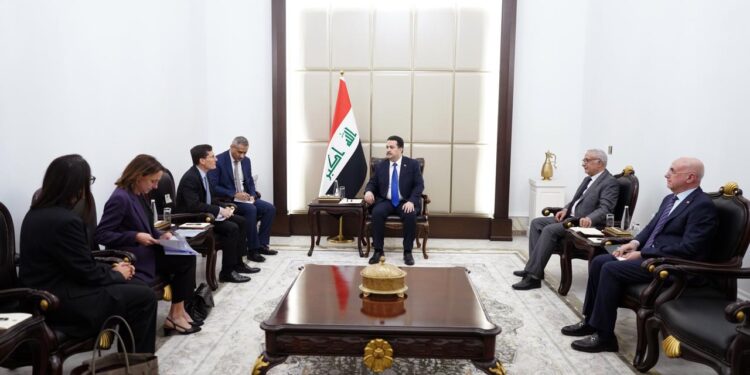 السوداني يستقبل الرئيس الإقليمي لشركة فيزا في وسط وشرق أوروبا والشرق الأوسط