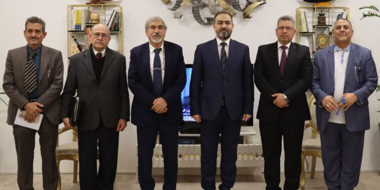 الوكيل الأقدم لوزارة الثقافة يستقبل وفد من العلماء الأكاديميين ويؤكد أهمية مشروع استراتيجيات العراق الاخضر