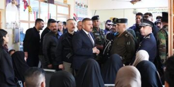 وزير الداخلية يزور قضاء الدجيل ويلتقي جميع مفاصل الوزارة