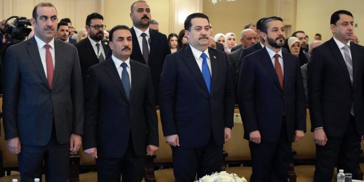 السوداني يعلن ابتعاث (400 طالب وطالبة) إلى جامعات عالمية ضمن برنامج حكومي شامل