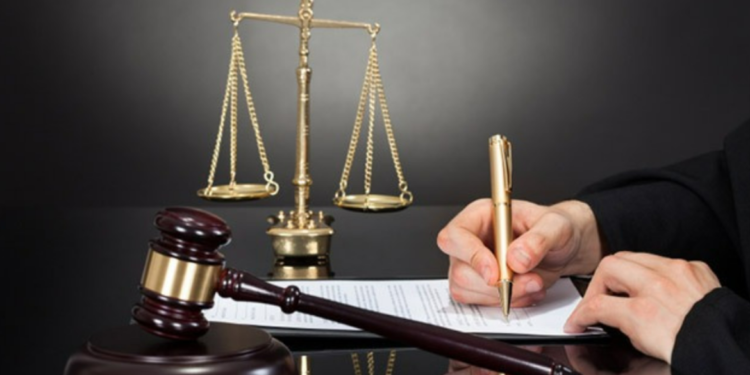 أغرب القضايا التي وصلت المحكمة