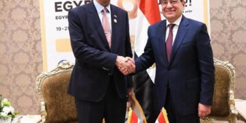 العراق ومصر يبحثان سبل تعزيز العلاقات بين البلدين