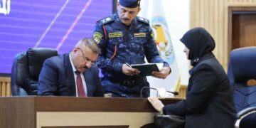 وزير الداخلية يؤكد اهمية استمرار متابعة الطلبات والمناشدات والعمل على “تبسيط الإجراءات”