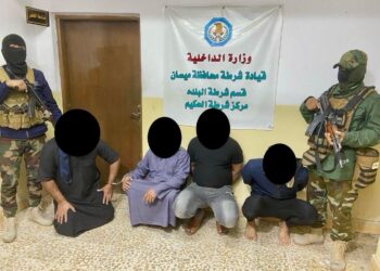 القبض على 4 متهمين بالقاء عبوة ناسفة على منزل في العمارة