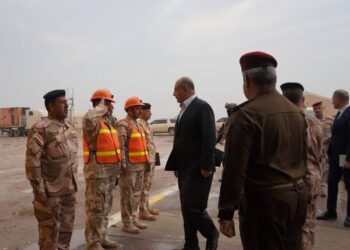 وزير الدفاع يزور معسكر التاجي