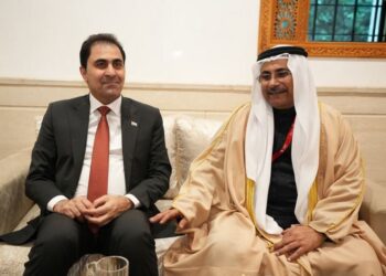 رئيس البرلمان العربي يلتقي المندلاوي