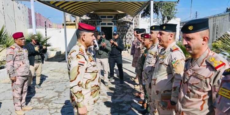 نائب قائد العمليات المشتركة يتفقد الاوضاع الامنية في الطارمية