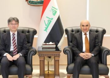 العراق واليابان يبحثان “مشاريع المياه” في وسط وغربي البلاد