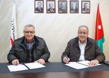 الهلال الاحمر يوقـــع “اتفاقية تعاون” مع نظيره الاردني لمعالجة المرضى العراقيين في الاردن