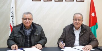 الهلال الاحمر يوقـــع “اتفاقية تعاون” مع نظيره الاردني لمعالجة المرضى العراقيين في الاردن