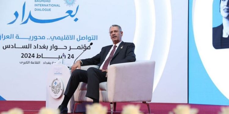 وزير النفط يكشف عن خطة لــ”زيادة إنتاج النفط” في الحقول الجنوبية