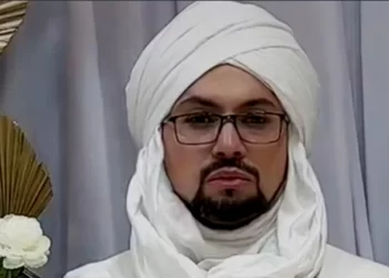 قصة الصوفي الذي أسس طائفة التحضير لنهاية العالم ,,, كاد أن يسبب “أزمة دبلوماسية” بين بلدان