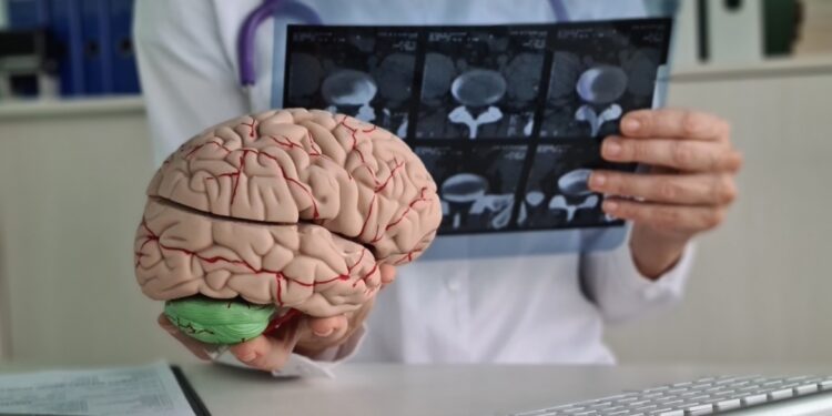 تجميـــد دماغ فيلسوف صيني بعد وفاته