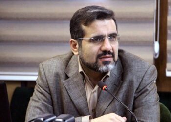 وزير الثقافة الإيراني يعلن سبب إلغاء رحلات العمرة للزوار الإيرانيين