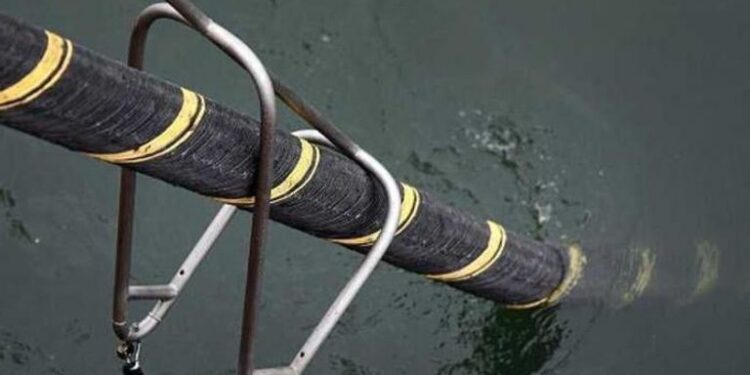 هل يسقط الحوثي بفــــخ الحسابات الخاطئة ؟ … “الكابلات البحرية”