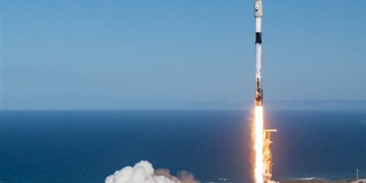 أول قمر كوري جنوبي يتجسس على مكتب الزعيم كيم جونج أون