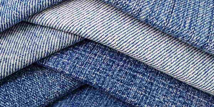 قماش الجينز الأكثر صمودا في وجه عواصف الموضة