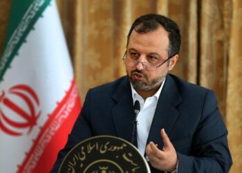 ايران .. الحكومة تؤكد اجتذاب 5.5 مليار $ من الاستثمارات الأجنبية