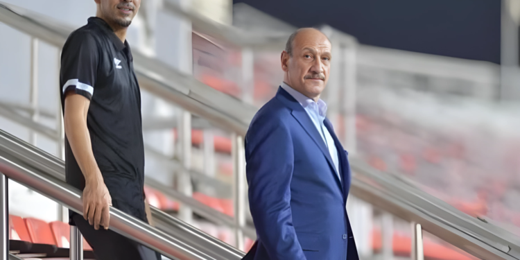 عدنان درجال ويونس محمود في مهمتين خارج العراق