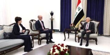 الرئيس العراقي يستقبل السفير البريطاني