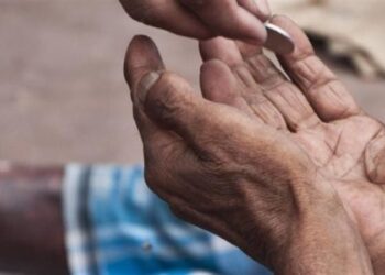 ممثــل بارع استغل موهبته في التسول ,,, أصبح من الأثرياء