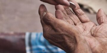 ممثــل بارع استغل موهبته في التسول ,,, أصبح من الأثرياء