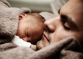 استراليا .. إجازة أبوة لمدة 6 شهور للآباء