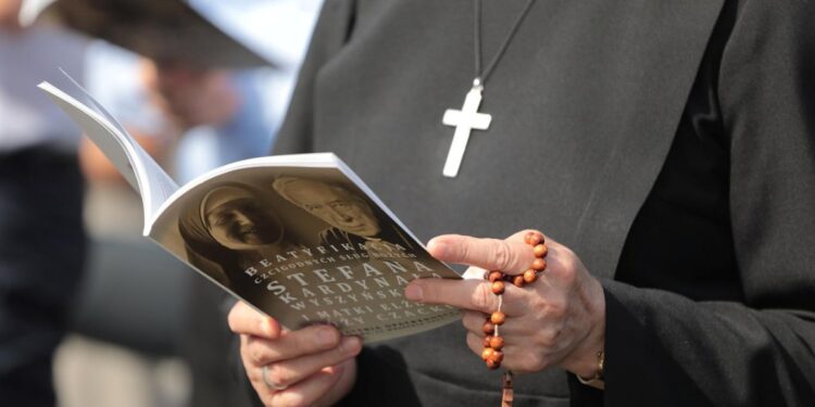 استقالة أســقف بولندي متهم بــ”التسترعلى اعتداءات جنسية”