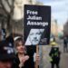 مؤسس “ويكيليكس” له فرصة مؤقتة تعرقل تسليمه إلى واشنطن