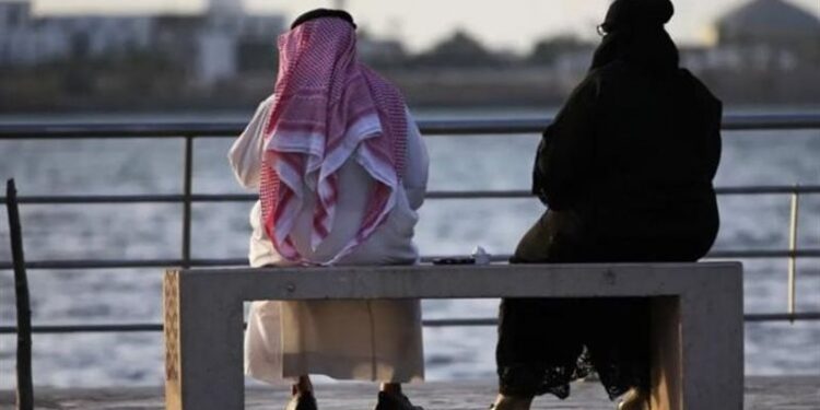 سعودي خلعته زوجته فتزوج محاميتها ,,, كيد الرجال