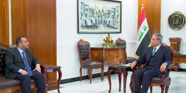 رئيس مجلس القضاء الأعلى يستقبل وزير الكهرباء