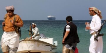الكشف عن مباحثات سرية بين الولايات المتحدة وإيران بشأن هجمات البحر الأحمر