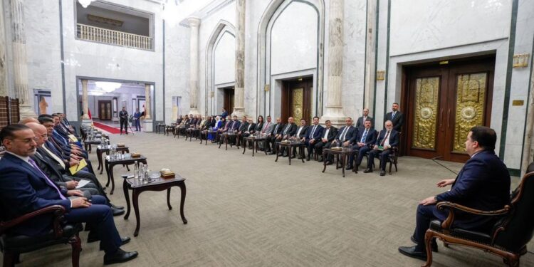 السوداني يستقبل محافظ بغداد ورئيس وأعضاء مجلس المحافظة