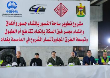السوداني يعلن تحريك مئات المشاريع المتوقفة في العراق