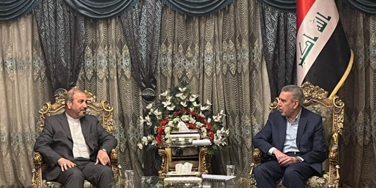 صور .. زيارة بناءة للسفير الإيراني وكادر السفارة إلى مكتب حزب الدعوة تنظيم العراق