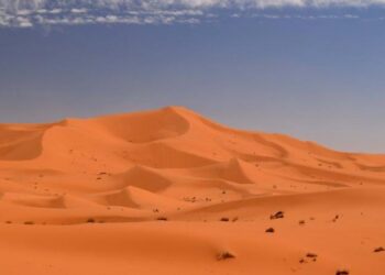 الكشفون عن لغز الكثبان الرملية النجمية العملاقة