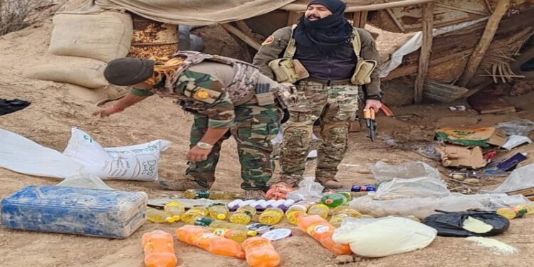 تدمير مضافات وأوكار لداعش في صحراء الأنبار