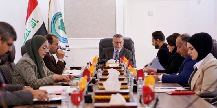 مجلس الخدمة يصادق على تقرير نتائج اختبارات ذوي المهن الصحية الساندة