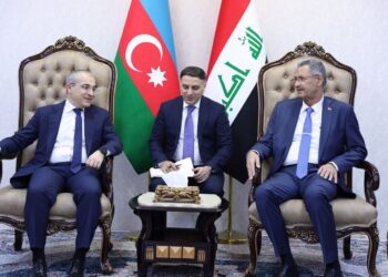 وزير النفط يلتقي وزير الاقتصاد في جمهورية اذربيجان