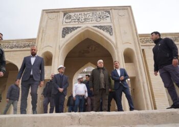 رئيس هيئة الحشد الشعبي يزور مرقد وجامع النبي يونس (عليه السلام)