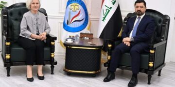 وزير العدل يلتقي السفيرة الفلندية