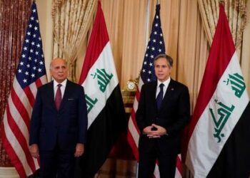 وزير الخارجية يجتمع مع نظيره الأمريكي في واشنطن