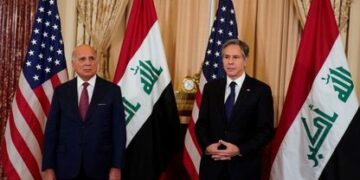 وزير الخارجية يجتمع مع نظيره الأمريكي في واشنطن